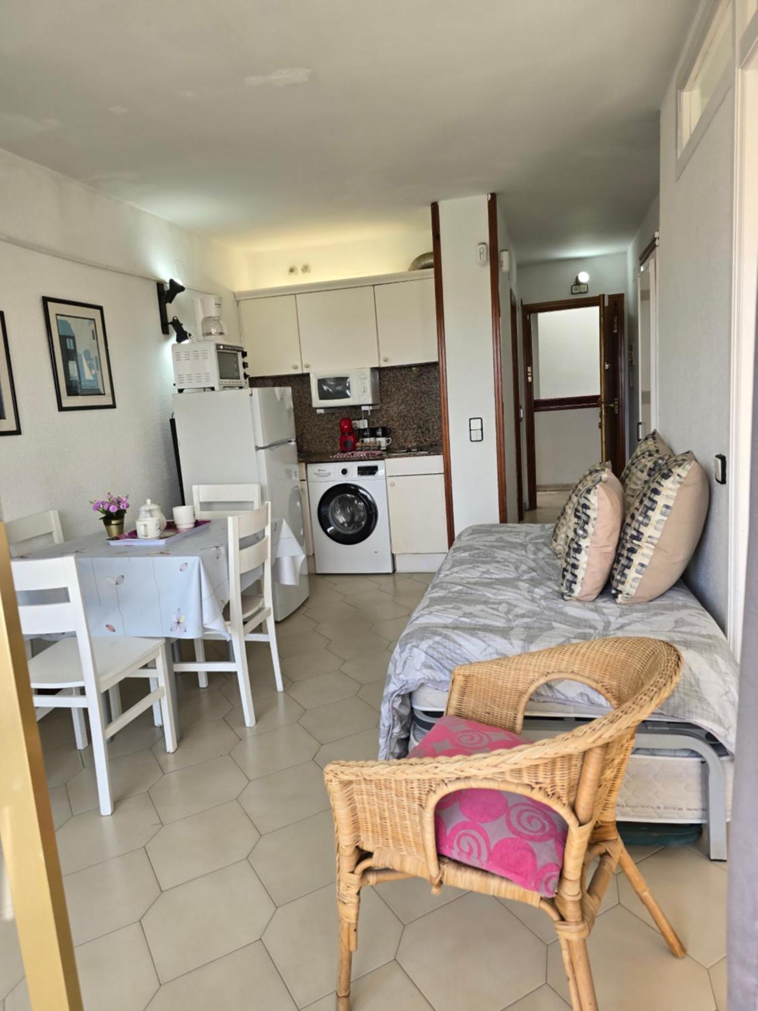 סאלו Apartments Novelty מראה חיצוני תמונה